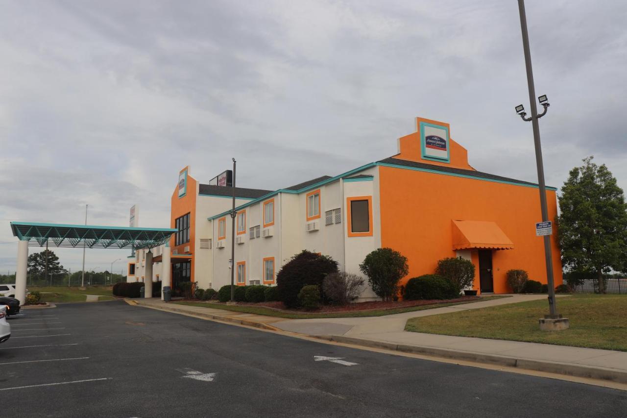Howard Johnson By Wyndham Tifton Ga I-75 Екстер'єр фото