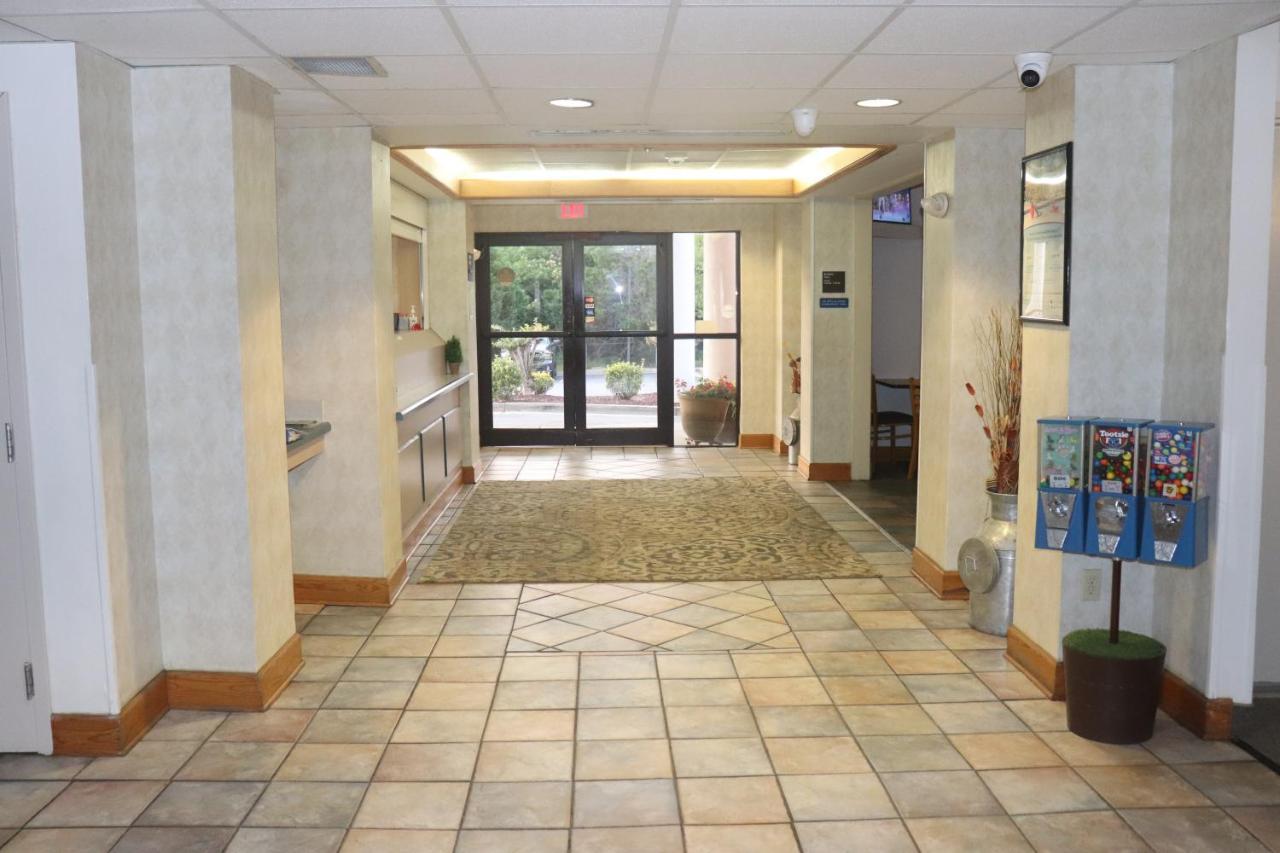 Howard Johnson By Wyndham Tifton Ga I-75 Екстер'єр фото